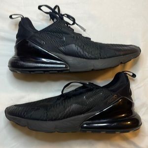 Black Nike Air Max 270